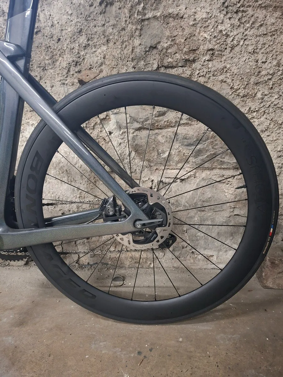 Trek Madone Generation 6 Dura Ace 12 Speed - Image 4