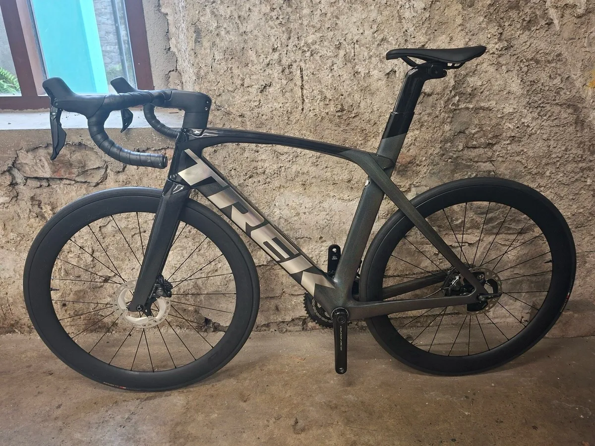 Trek Madone Generation 6 Dura Ace 12 Speed - Image 2