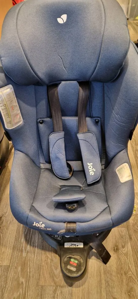 2 x Joie i-spin 360 car seats - Image 2