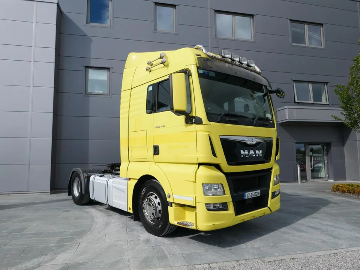 Man TGX 18.440 Sleeper Cab 4x2 Auto - Image 1