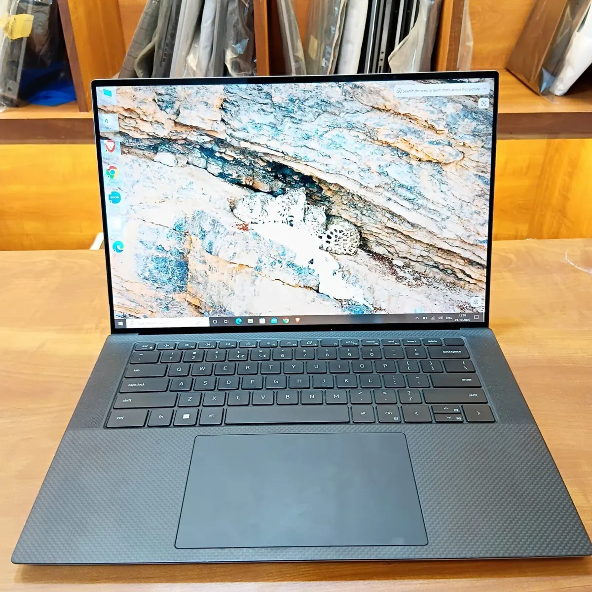 Dell Precision 5550 - Image 2