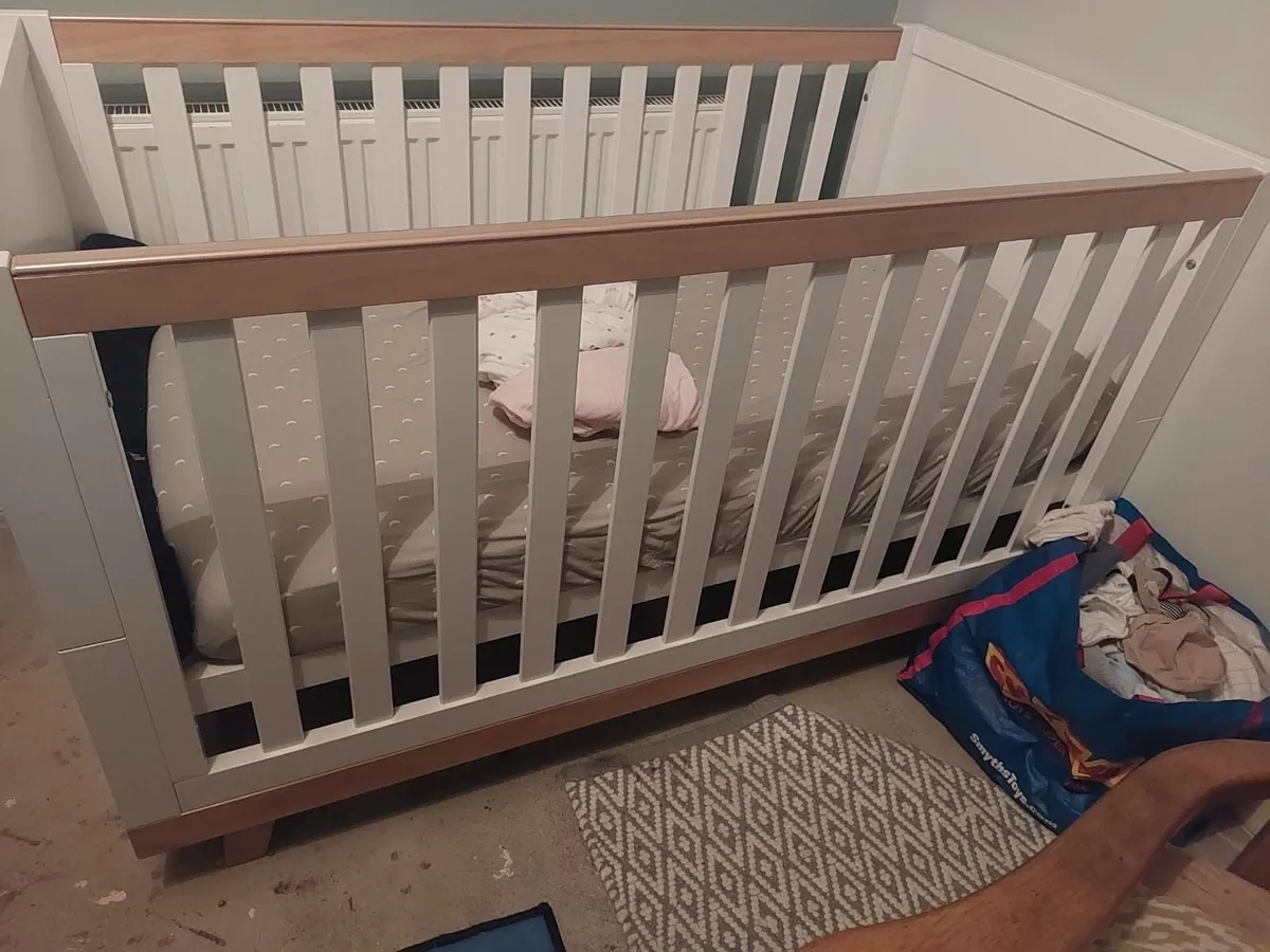 Cot/ Cot bed - Image 2