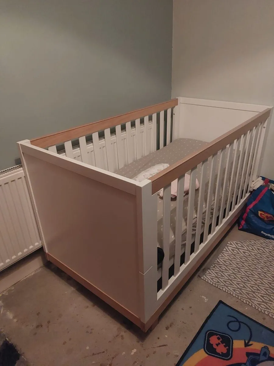 Cot/ Cot bed - Image 1