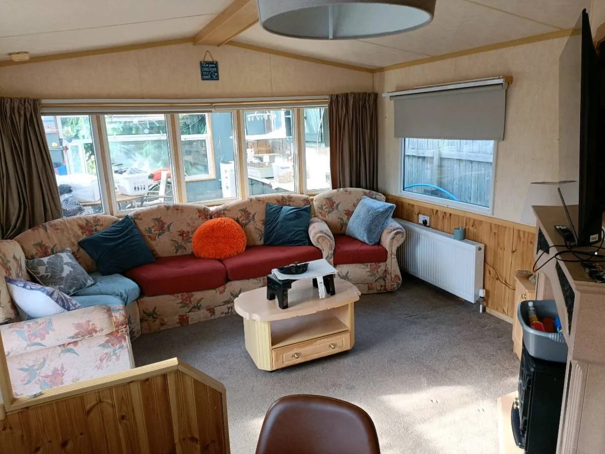 Mobile home - Image 1