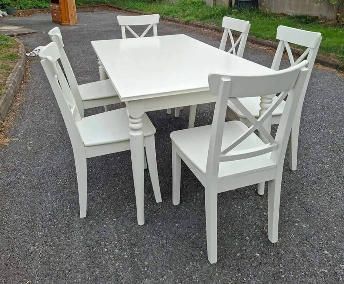 Dining - Image 1