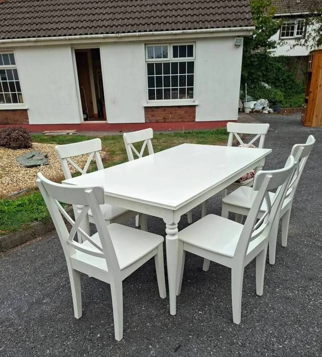 Dining - Image 2