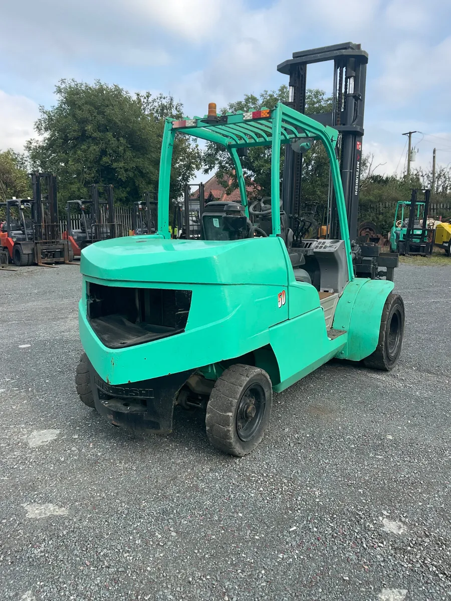 FORKLIFT - Image 2