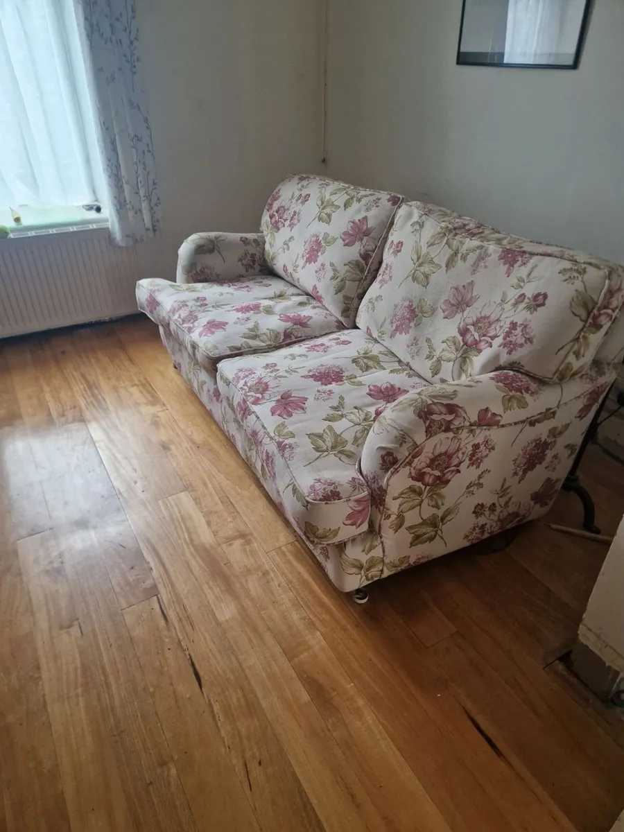 Sofa free - Image 1