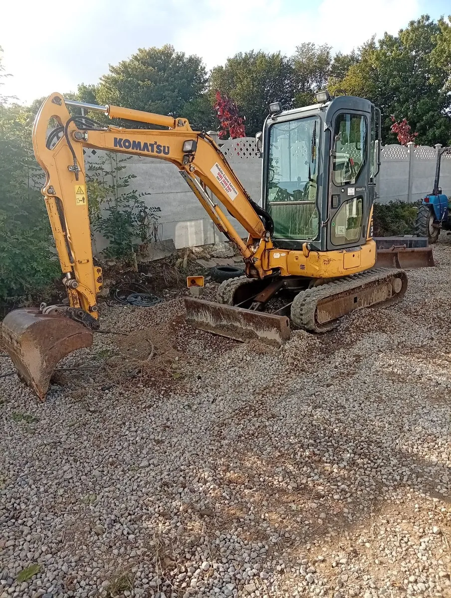 3 tonne komatsu mini digger - Image 4