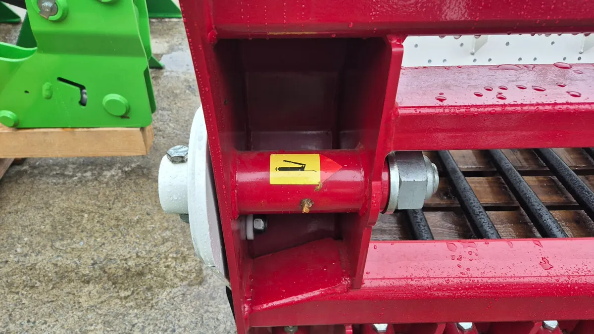 Newrock Shear Grabs - Image 4
