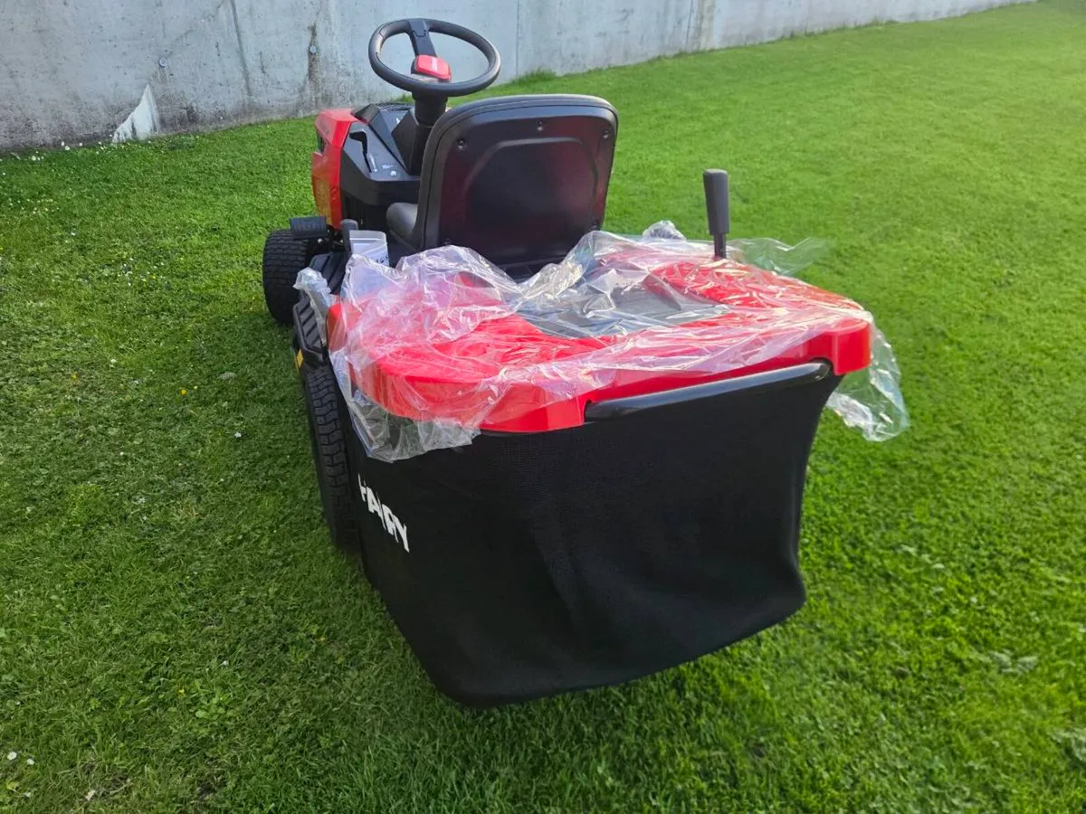 New Harry hydro lawnmower for sale - Image 3