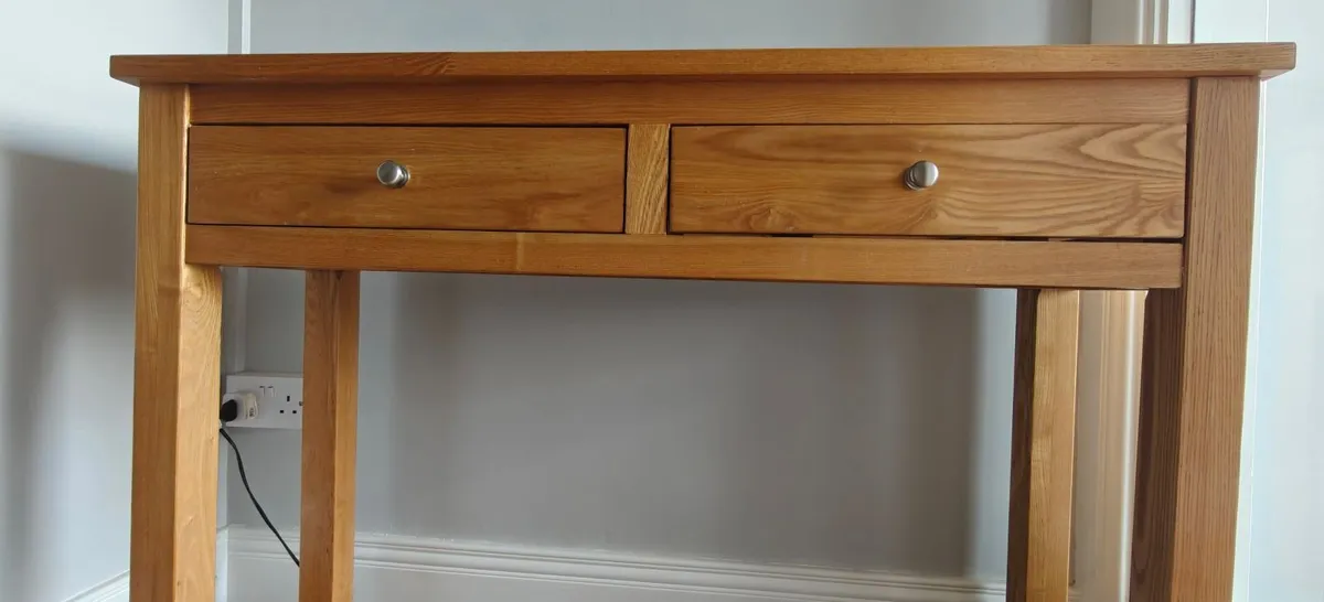 Solid Oak & Oak Veneer Console Table / Hall Table - Image 1