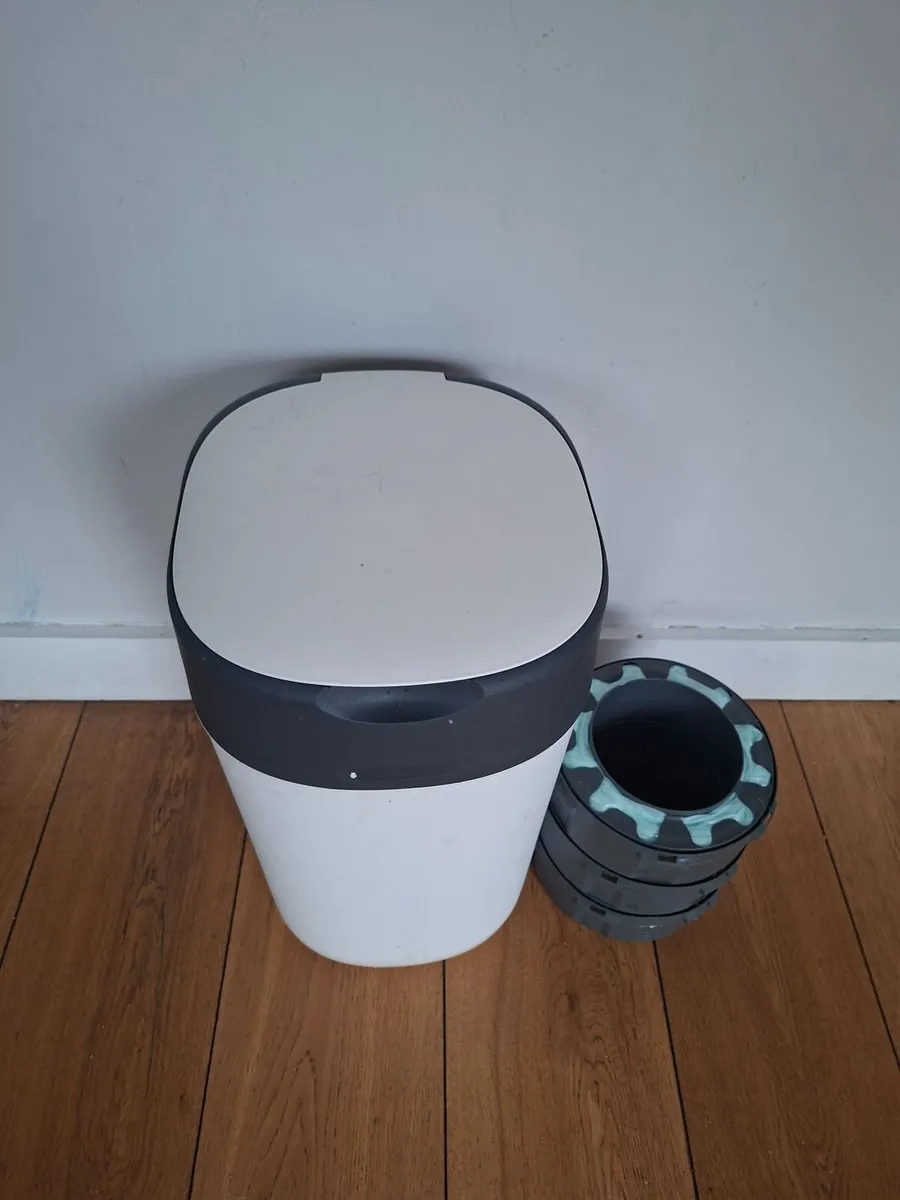 Tommie Tippee nappy bin with 4 refill cassettes - Image 2