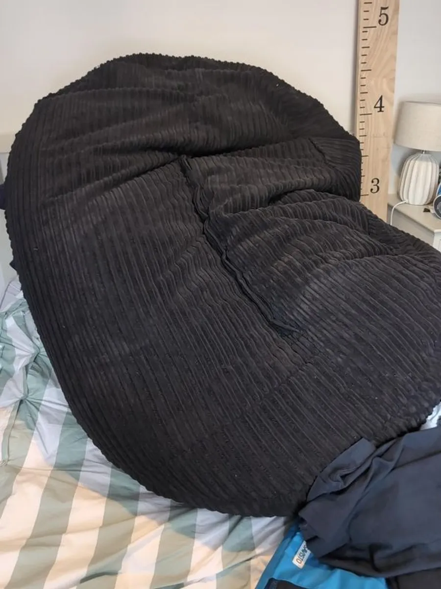 large adult big Berta the bean bag - Image 1