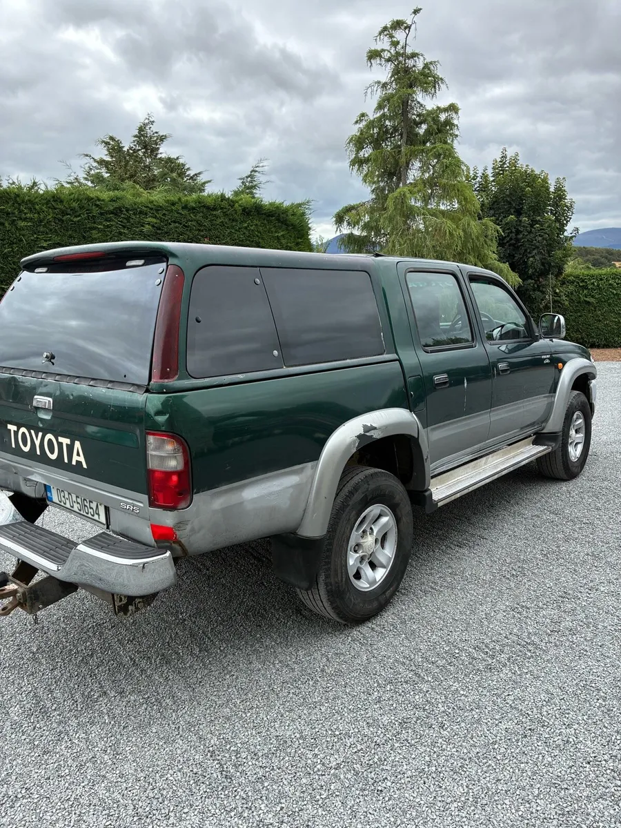 Toyota Hilux Sr5 - Image 3