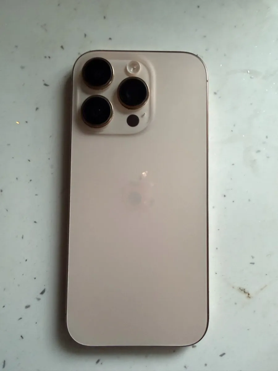 iPhone 16 pro - Image 2