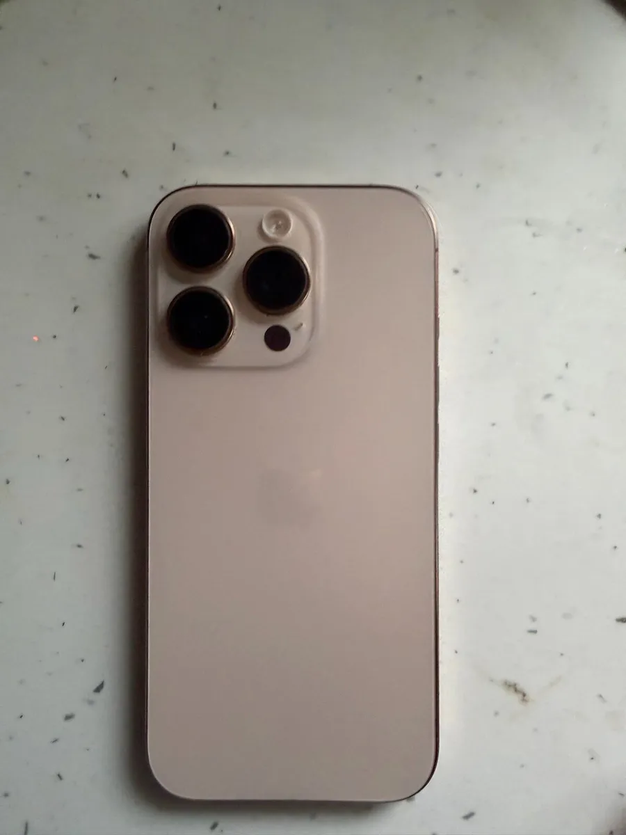 iPhone 16 pro - Image 4