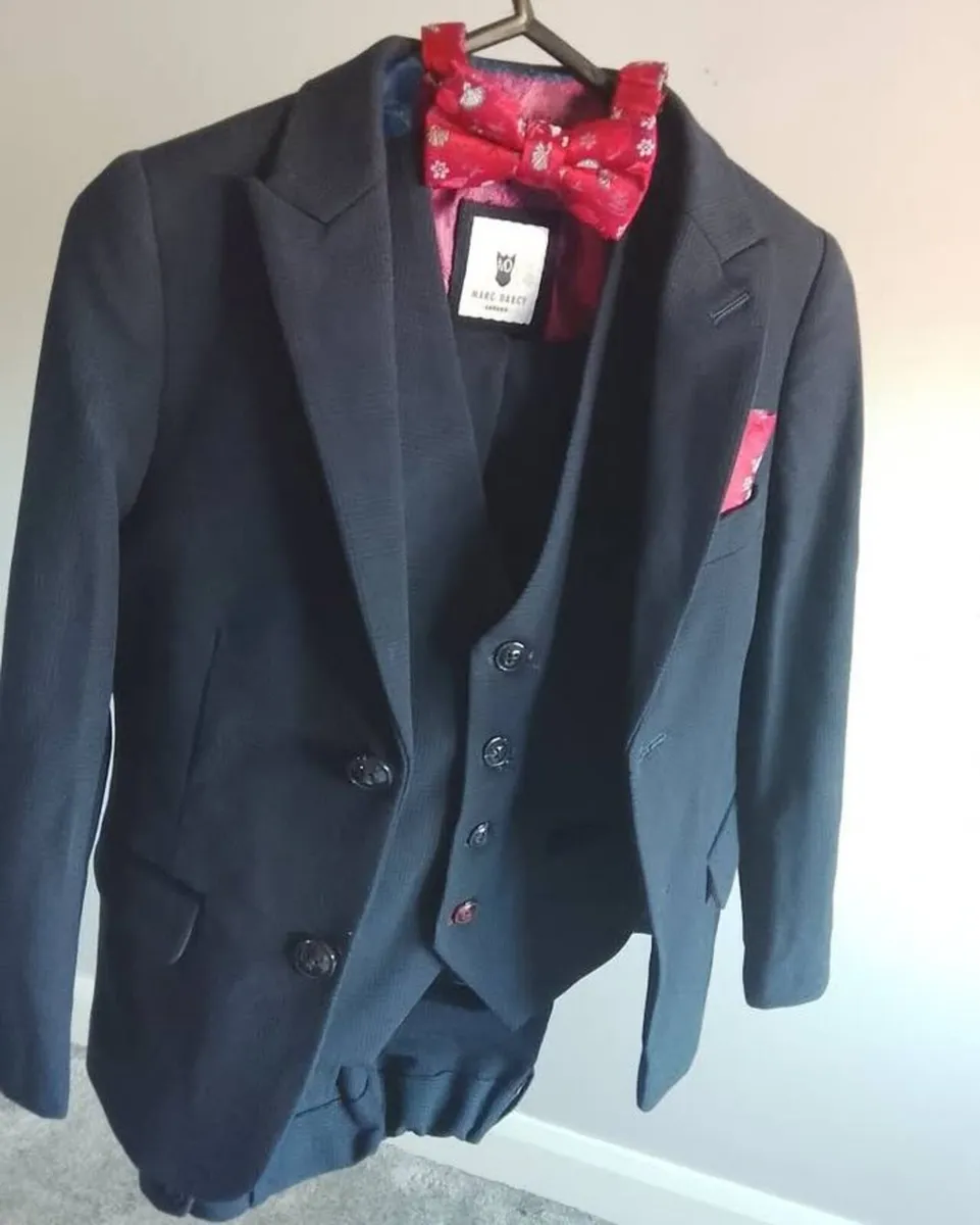Mark Darcy boys communion suit 3 peice - Image 1