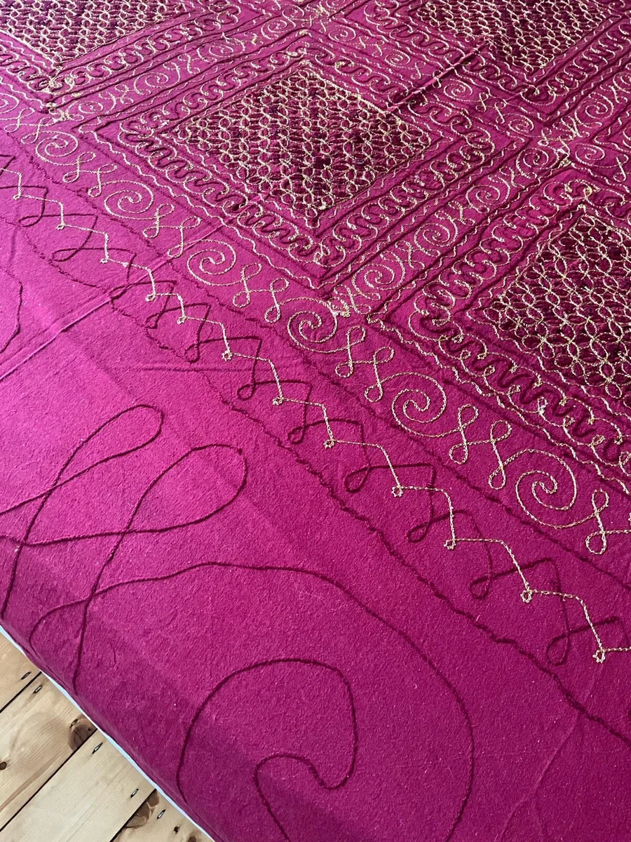 Large Elaborate Design Indian Textile - Image 3