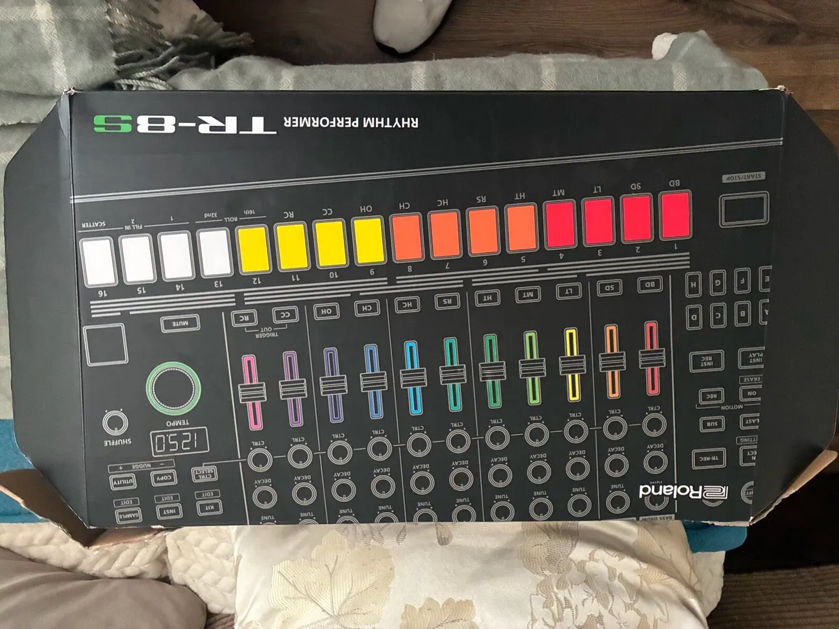 Roland tr 8s - Image 4