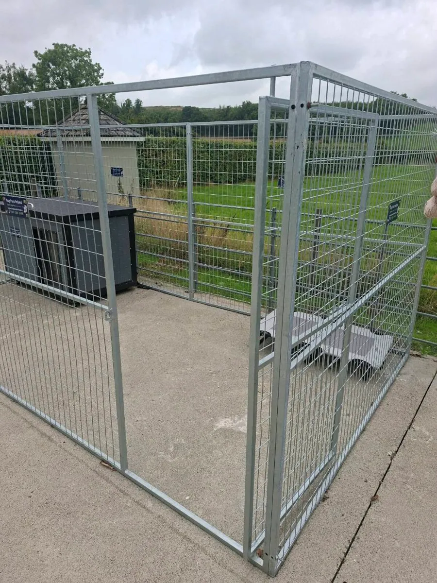 Dog pen - Image 2