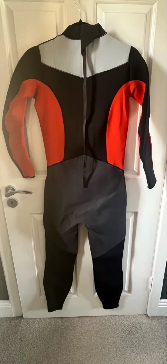 Wetsuit - Image 2