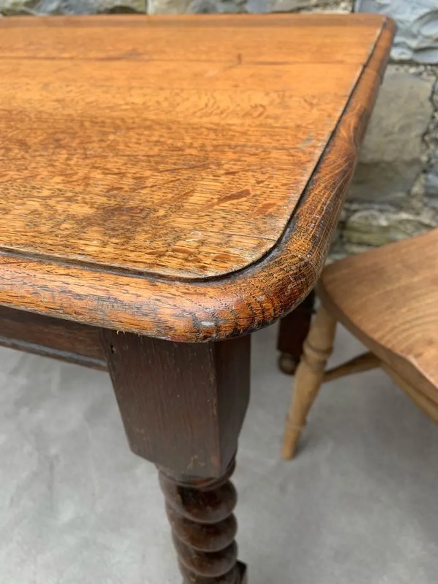 Victorian Solid Oak Dining Table. - Image 4