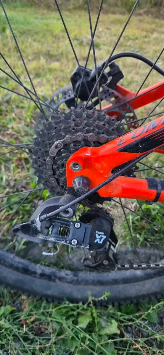 Commencal Meta 24 kids bike - Image 4