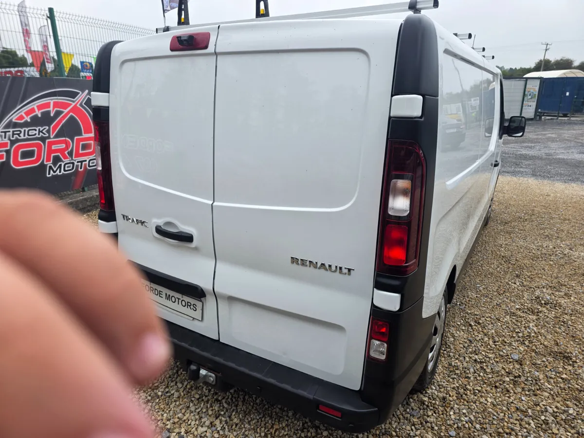 Renault Trafic 2021 - Image 4