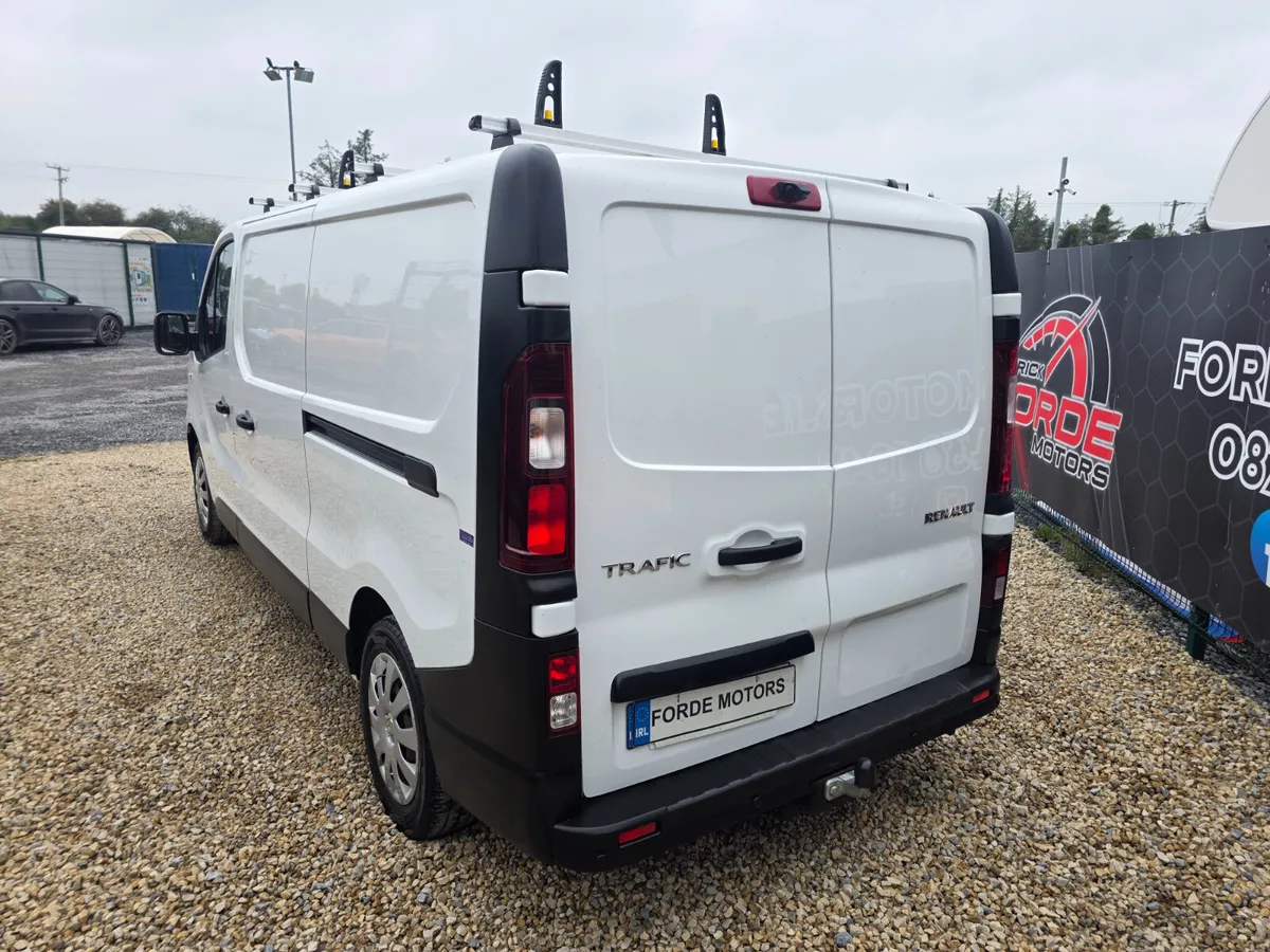 Renault Trafic 2021 - Image 3