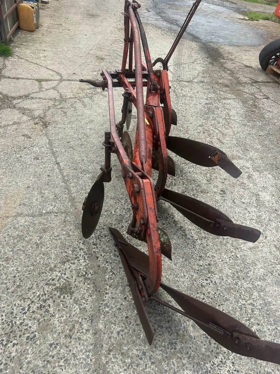 Kverneland Hydrein MD 3-Furrow Plough - Image 4