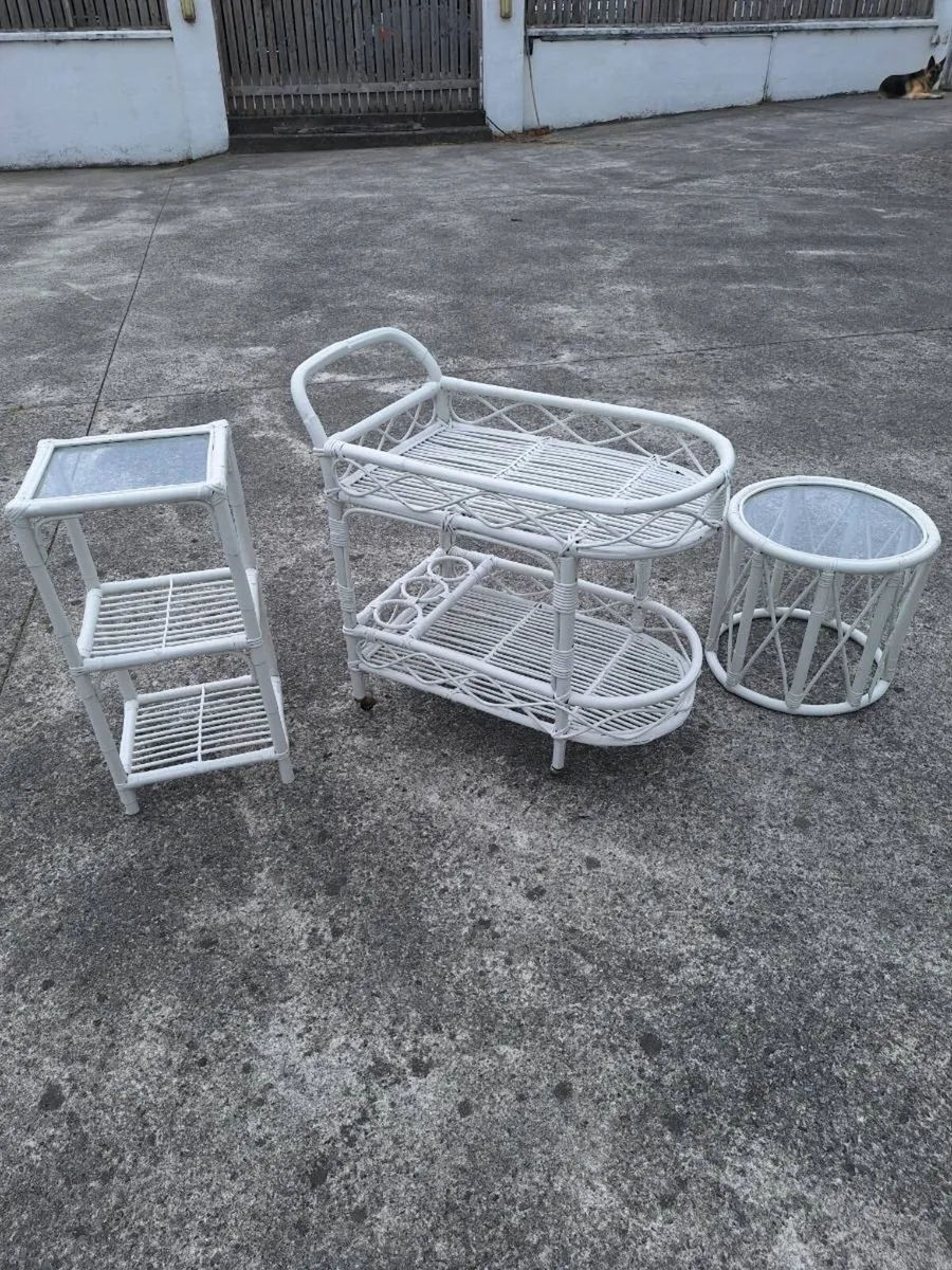 Painted conservatory furniture - Image 1