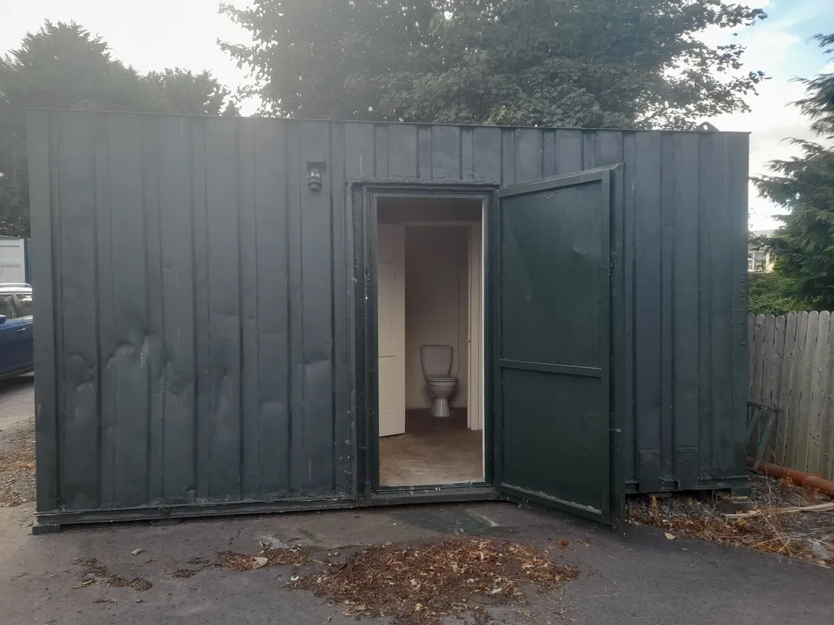 Construction site or shed toilet unit container - Image 1