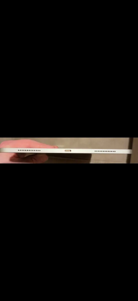 Ipad pro 2nd gen (2020) 11” - Image 2