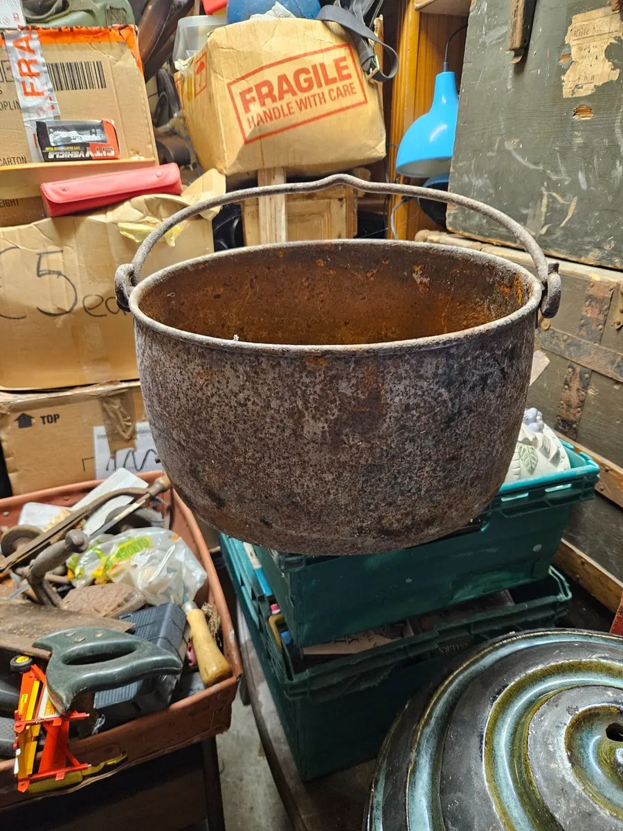 Vintage Cast Iron Pot - Image 2