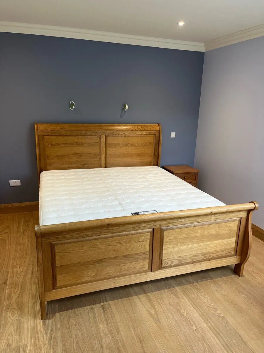 SOLID Oak SUPER King SLEIGH Bed with Mattress - Image 1