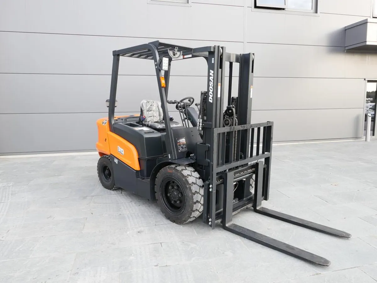 2024 Doosan D30NX 3 Ton Forklift - Brand New - Image 1