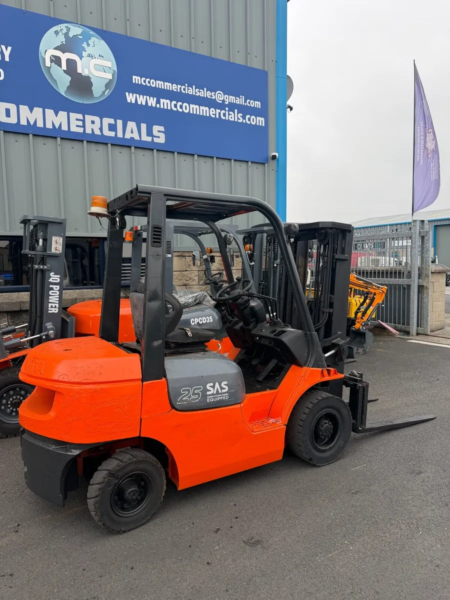 Toyota forklift 2.5ton - Image 3