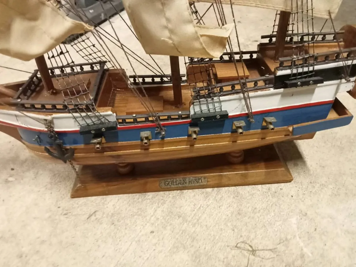 Old model ship - Image 3