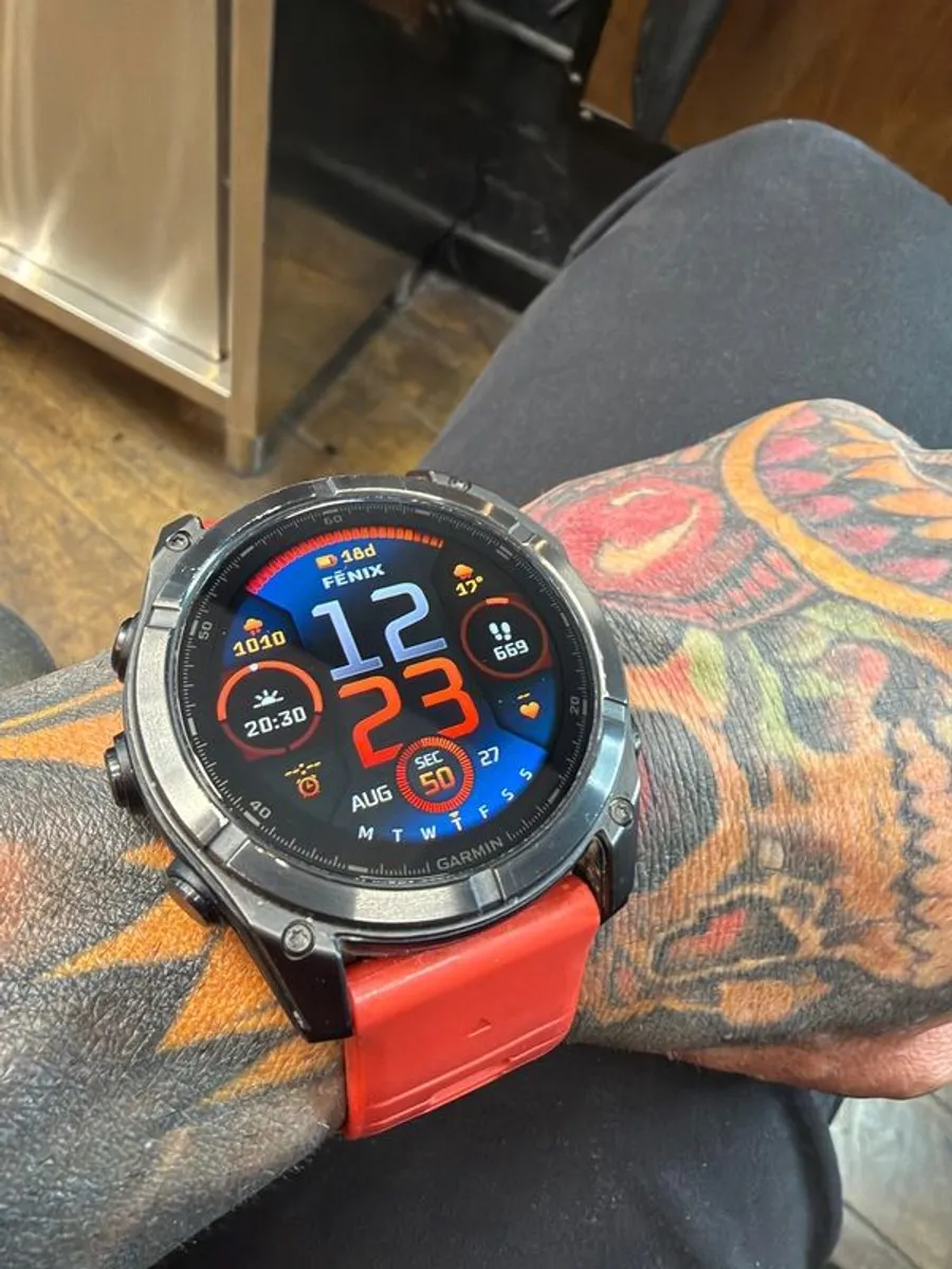 Garmin Fenix 8 Amoled/Sapphire - Image 3