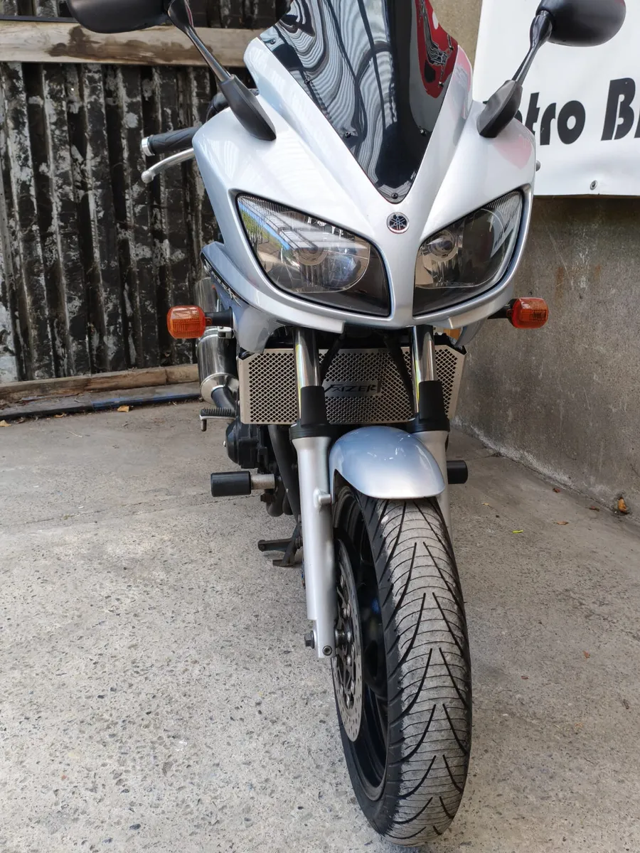 2003 Yamaha Fazer 600 - Image 4