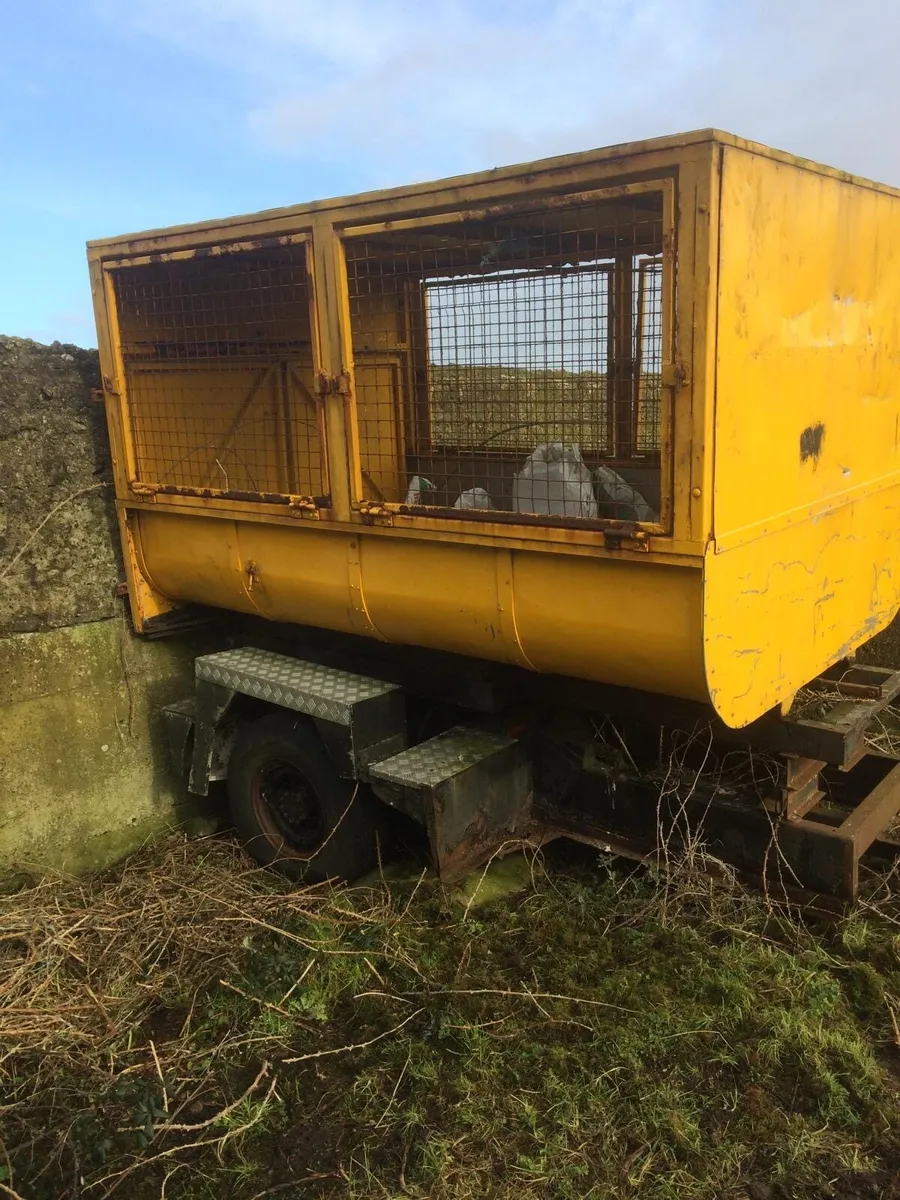 Vintage aluminium trailer - Image 2