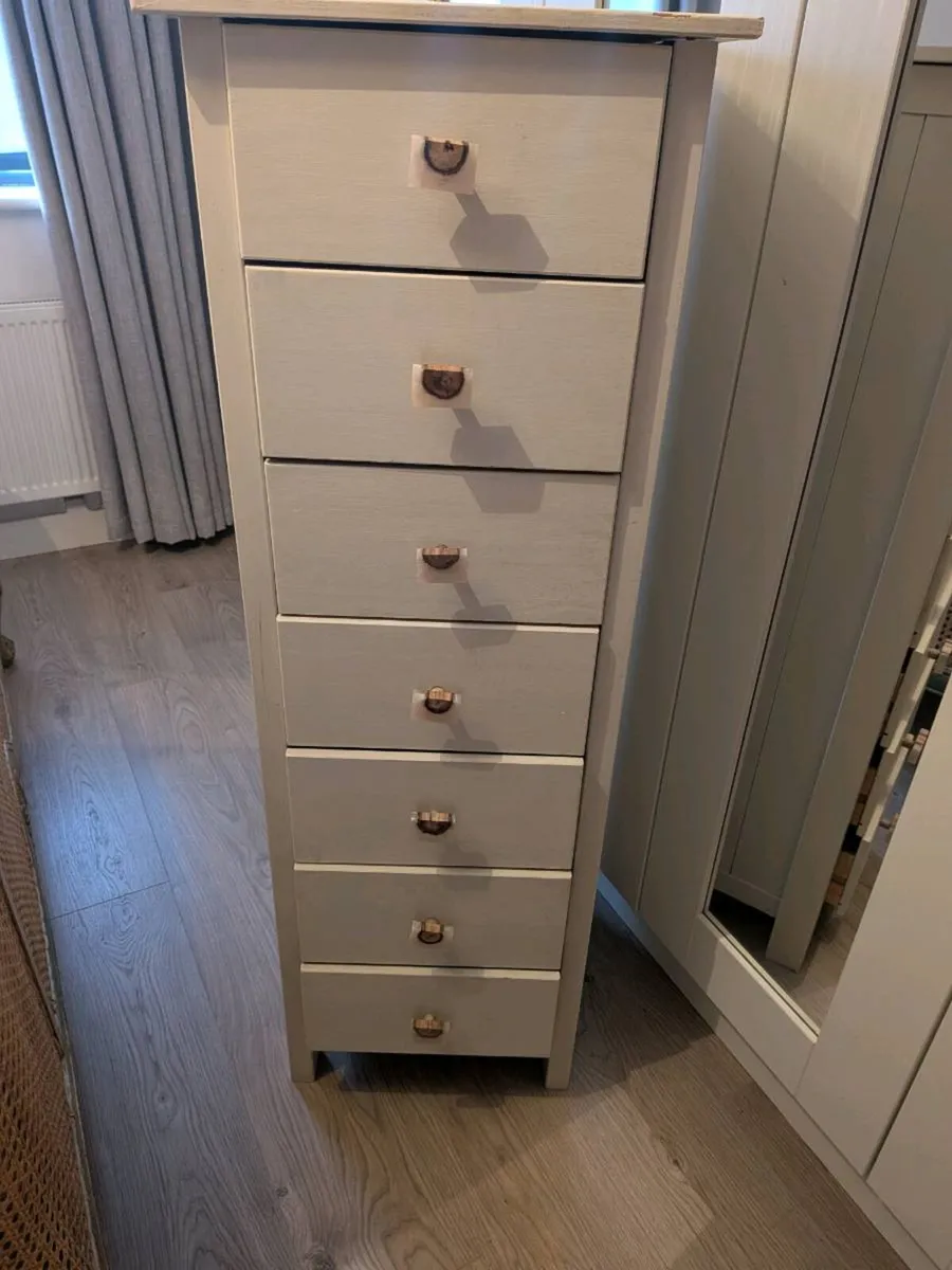 Chest of drawers - Image 2