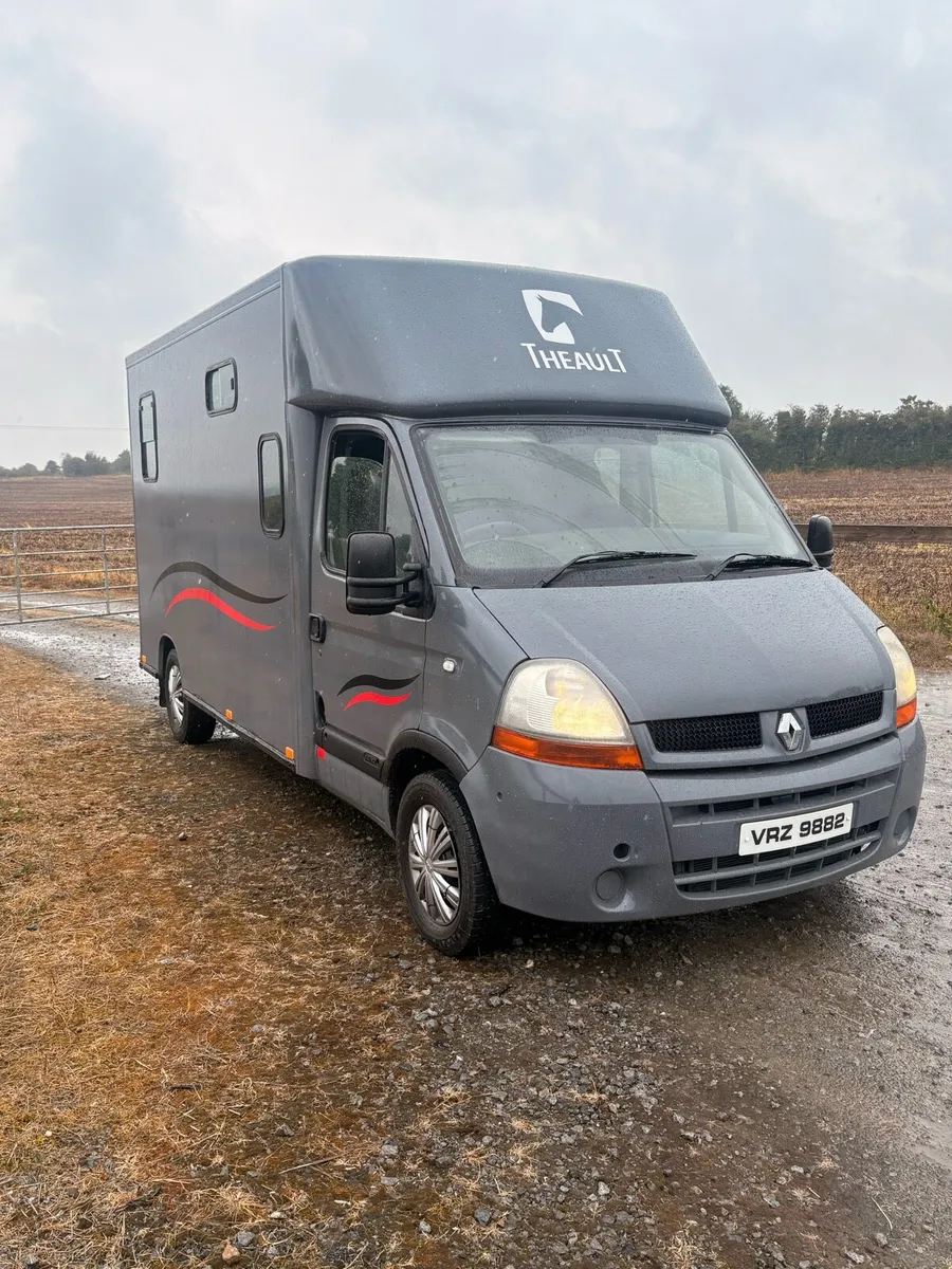 Horse lorry 3.5 ton north of Ireland registered - Image 2