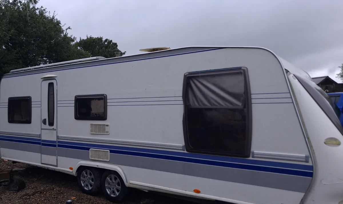 Cheap hobby caravan - Image 1