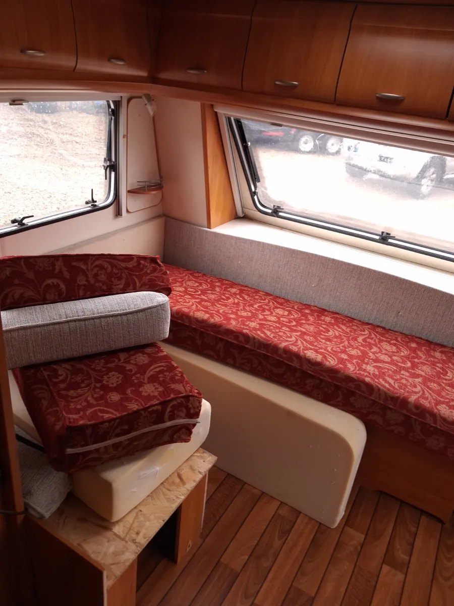 Cheap hobby caravan - Image 4
