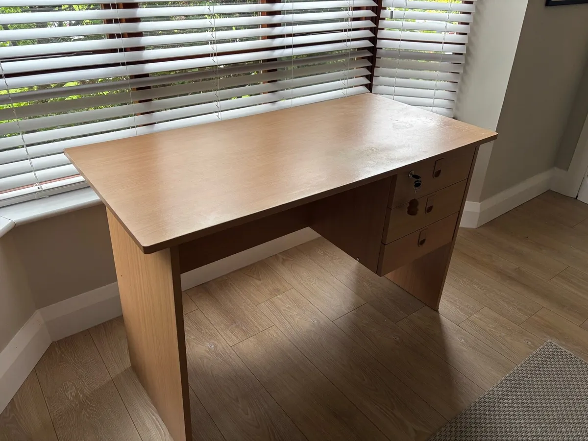 Desk - Image 2