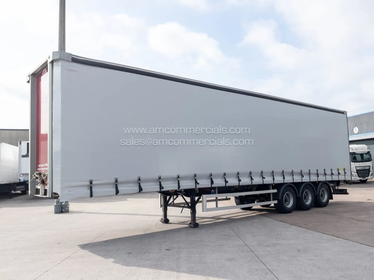 2023 SDC 4500MM Curtain Side Tri Axle Trailer - Image 3