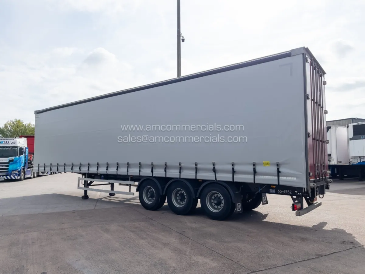 2023 SDC 4500MM Curtain Side Tri Axle Trailer - Image 4