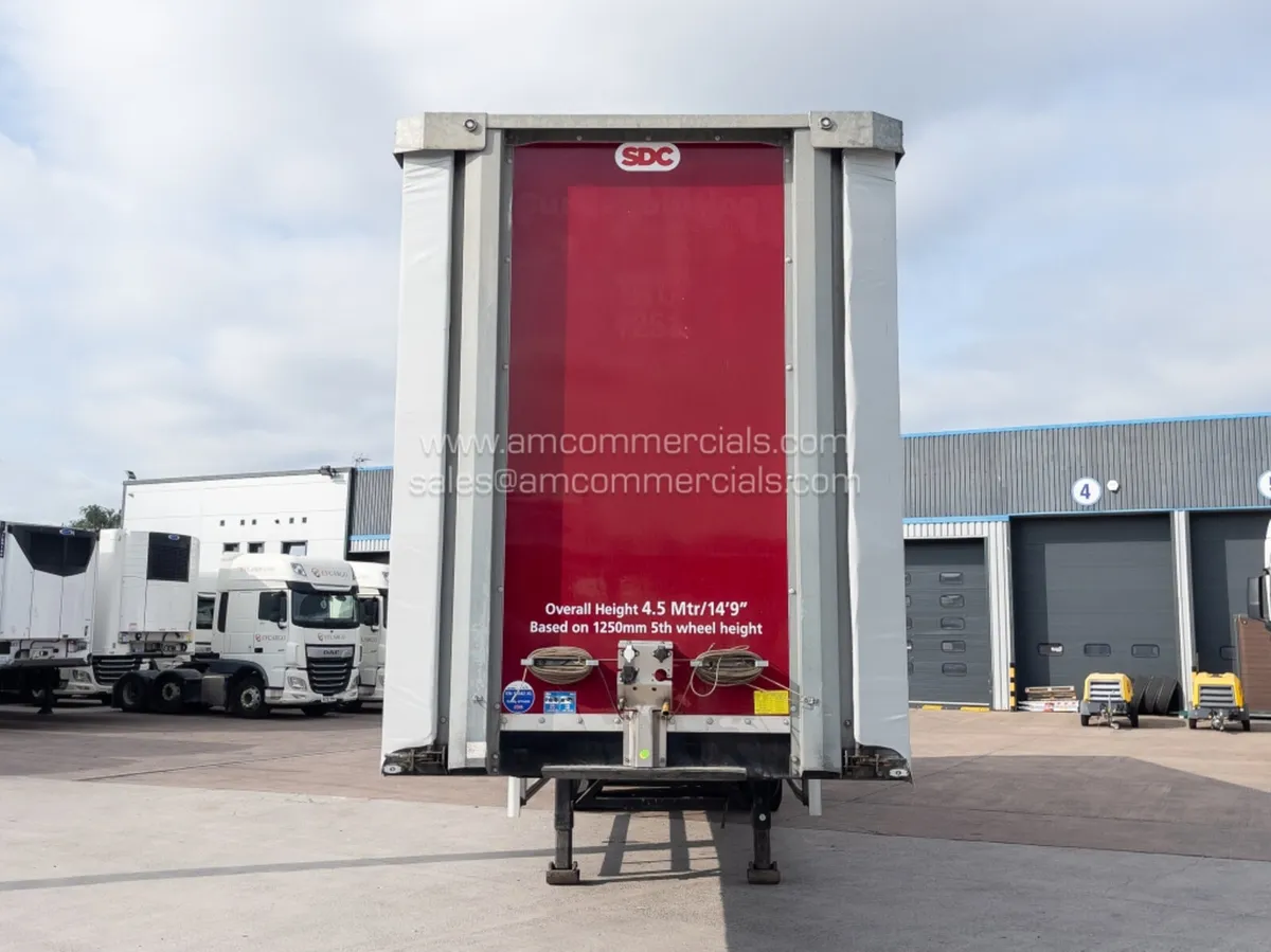 2023 SDC 4500MM Curtain Side Tri Axle Trailer - Image 2
